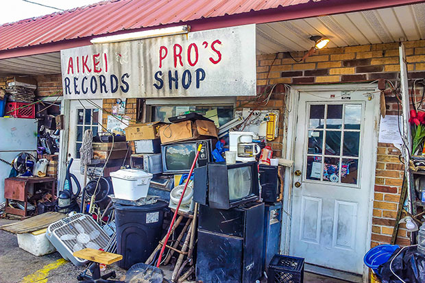 Aikei Pro's Records Shop, Holly Springs, Mississippi